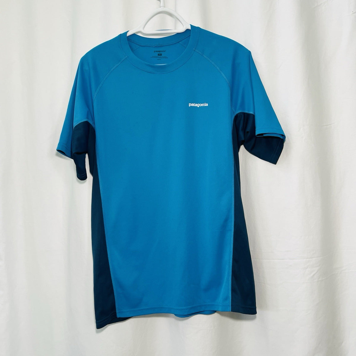 Patagonia Capilene Cool Daily Mens M Blue Colorblock Short Sleeve Shirt3