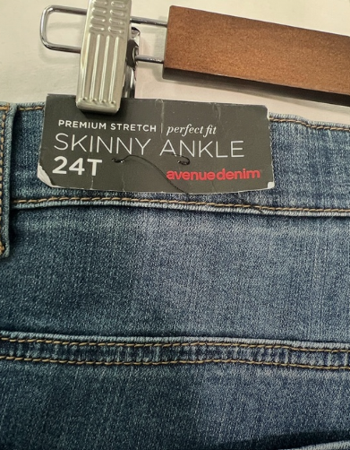 Avenue Denim Skinny Ankle Jeans Womens 24T Blue Premium Stretch Plus Size NWT1