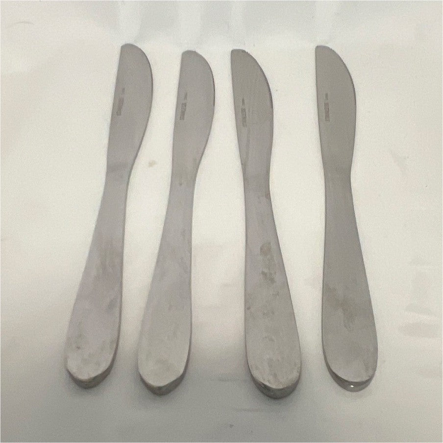 Set of 4 Stainless Steel Serrated Steak Knives, Silver0