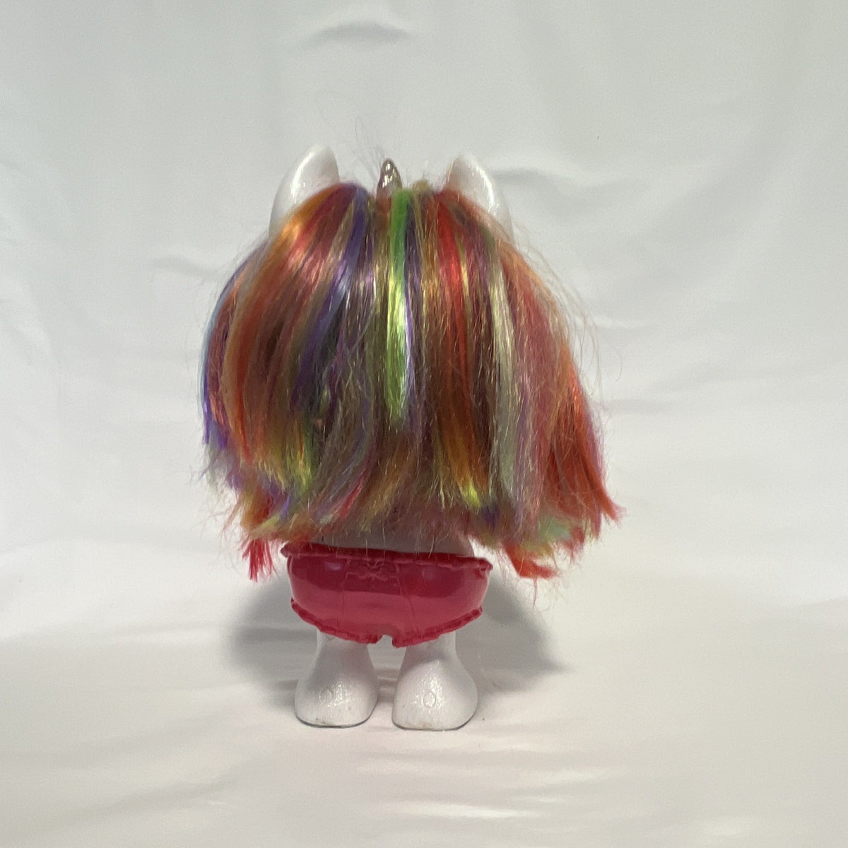 Poopsie Dancing Unicorn Rainbow Figure, Multicolor Straight Hair, Purple Eyes1