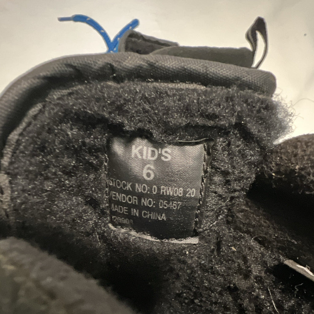 L.L.Bean Kids winter Lace Up Snow Boots Size 6 Blue/Black w/Key Pocket3